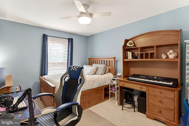 44039 KINGS ARMS SQ, Ashburn, VA 20147
