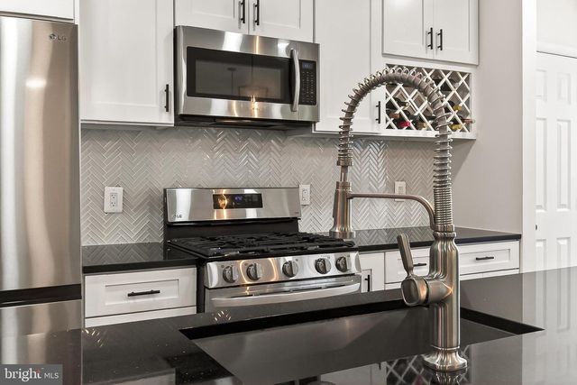 44039 KINGS ARMS SQ, Ashburn, VA 20147