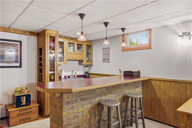 748 S Peculiar Drive, Peculiar, MO 64078
