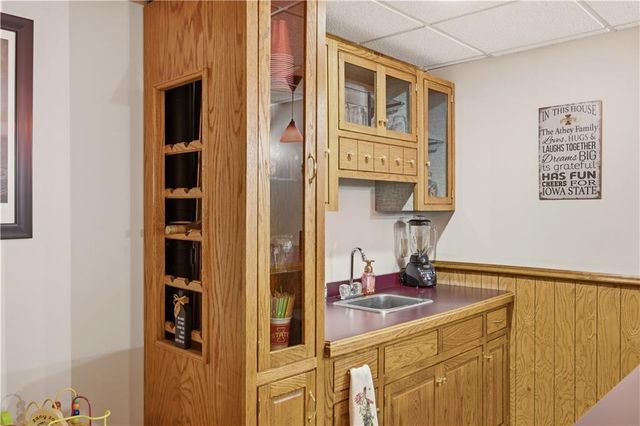748 S Peculiar Drive, Peculiar, MO 64078