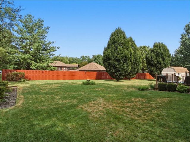 748 S Peculiar Drive, Peculiar, MO 64078
