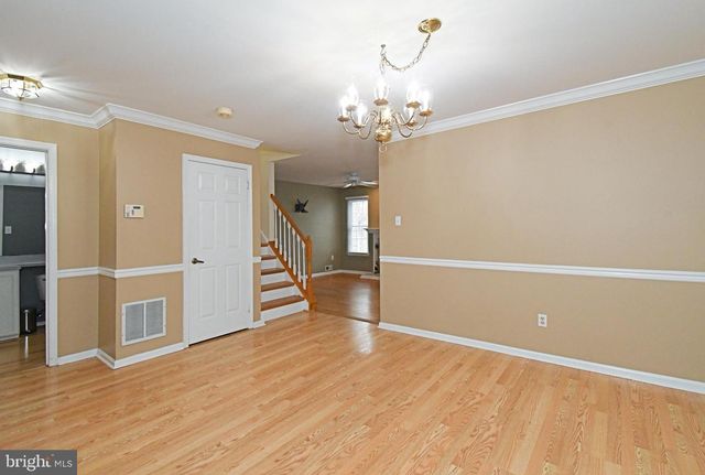 82 HONEY LOCUST LN, Newtown, PA 18940