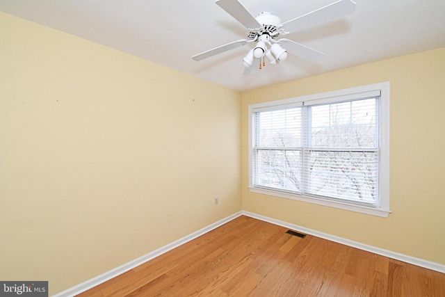 82 HONEY LOCUST LN, Newtown, PA 18940