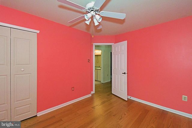 82 HONEY LOCUST LN, Newtown, PA 18940