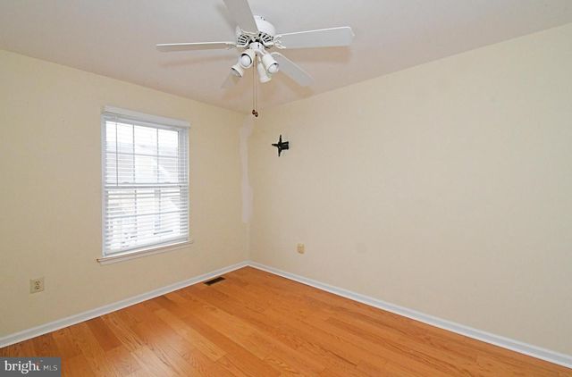 82 HONEY LOCUST LN, Newtown, PA 18940