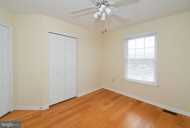 82 HONEY LOCUST LN, Newtown, PA 18940