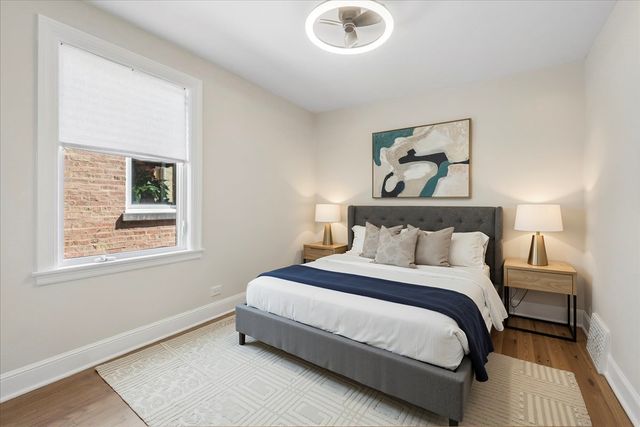 5905 N Melvina Avenue, Chicago, IL 60646