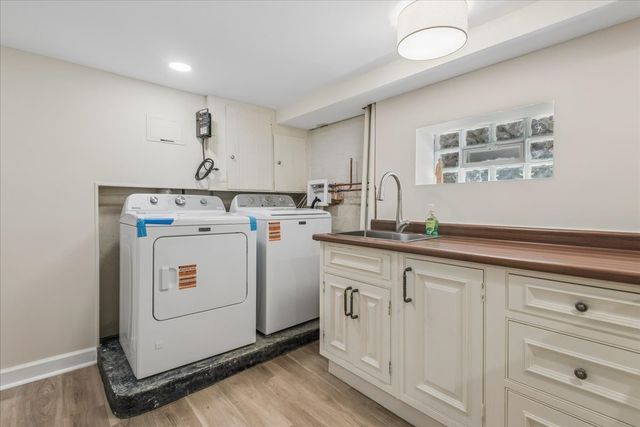 5905 N Melvina Avenue, Chicago, IL 60646
