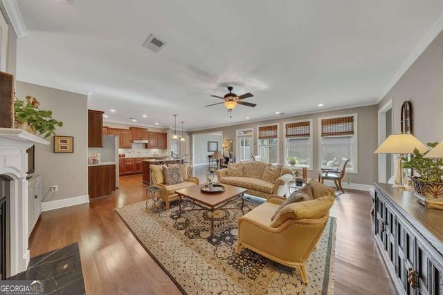 246 Somerset Circle, Woodstock, GA 30189