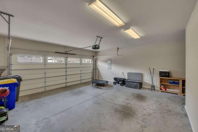 246 Somerset Circle, Woodstock, GA 30189