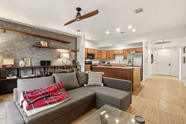 4152 N Fortune Loop, Tucson, AZ 85719