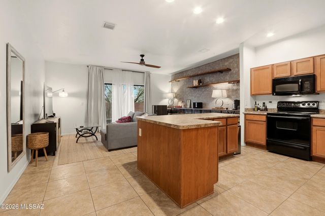 4152 N Fortune Loop, Tucson, AZ 85719