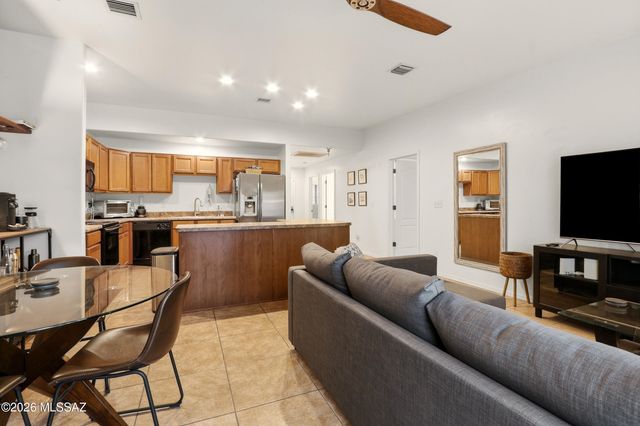 4152 N Fortune Loop, Tucson, AZ 85719