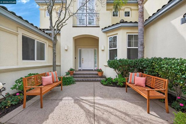 3643 Country Club Ter, Danville, CA 94506