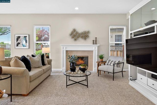 3643 Country Club Ter, Danville, CA 94506