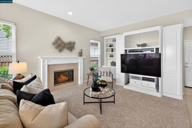 3643 Country Club Ter, Danville, CA 94506