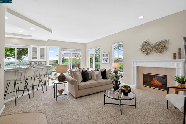 3643 Country Club Ter, Danville, CA 94506