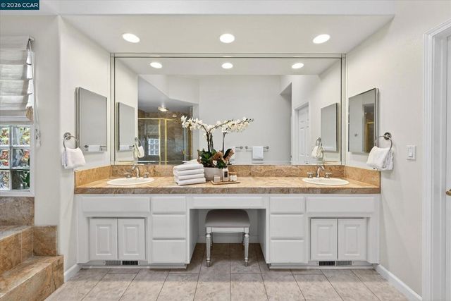 3643 Country Club Ter, Danville, CA 94506