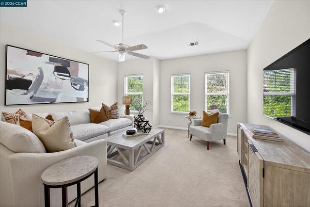 3643 Country Club Ter, Danville, CA 94506