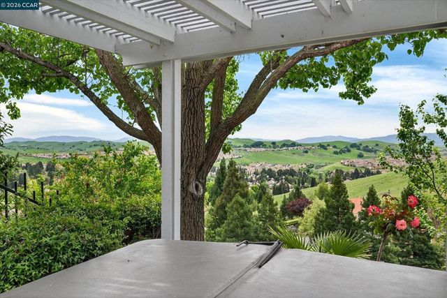 3643 Country Club Ter, Danville, CA 94506