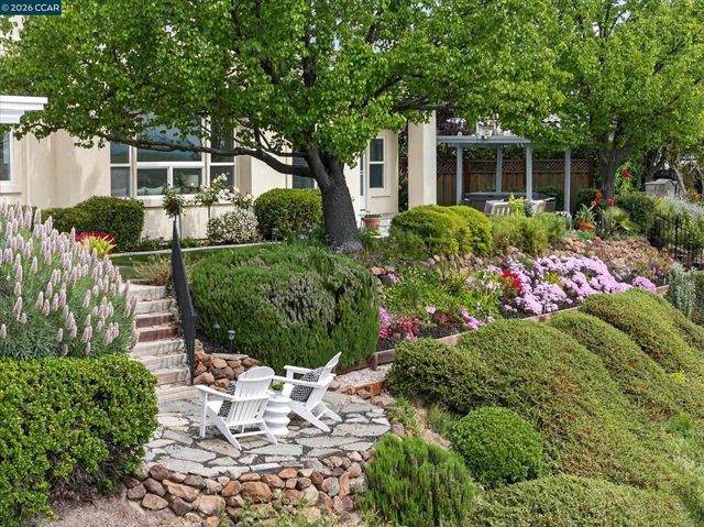 3643 Country Club Ter, Danville, CA 94506