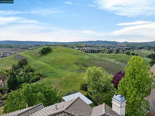 3643 Country Club Ter, Danville, CA 94506