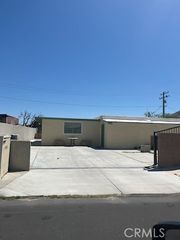 15845 La Vida Drive, Palm Springs, CA 92262