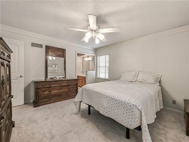 10560 Noland Road, Overland Park, KS 66215