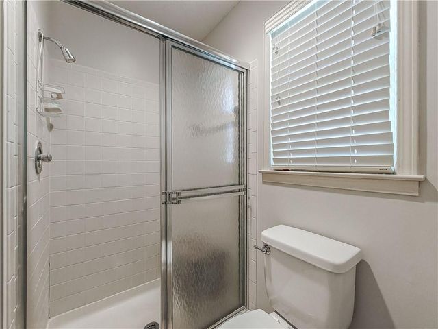 10560 Noland Road, Overland Park, KS 66215