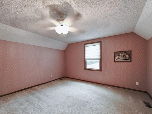 10560 Noland Road, Overland Park, KS 66215