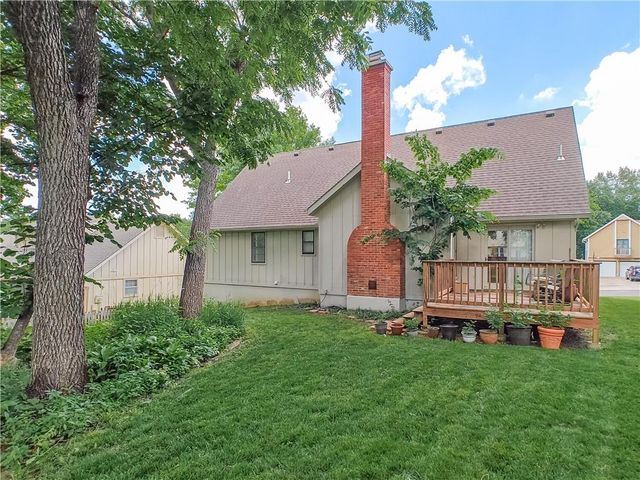 10560 Noland Road, Overland Park, KS 66215