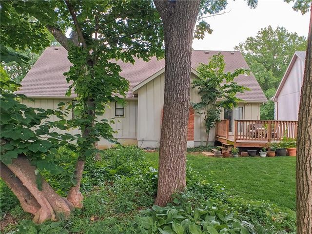 10560 Noland Road, Overland Park, KS 66215
