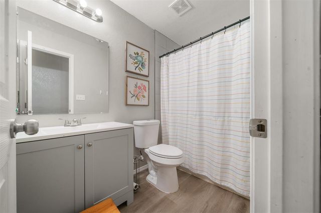 225 Allenhurst Avenue, Oklahoma City, OK 73114