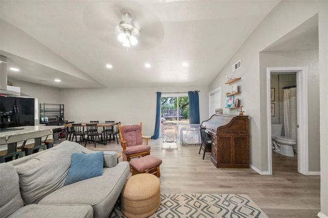 225 Allenhurst Avenue, Oklahoma City, OK 73114