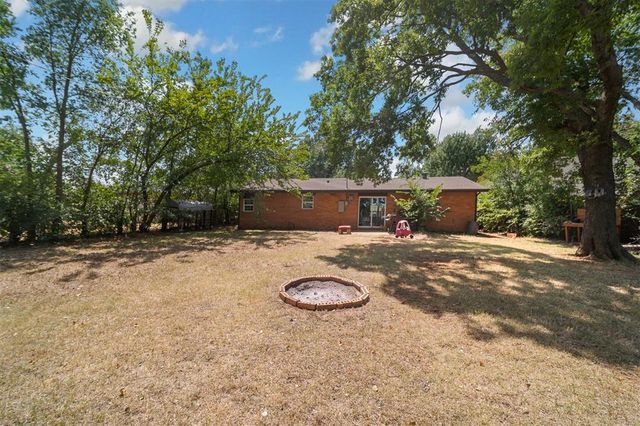 225 Allenhurst Avenue, Oklahoma City, OK 73114