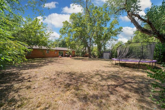 225 Allenhurst Avenue, Oklahoma City, OK 73114