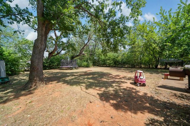 225 Allenhurst Avenue, Oklahoma City, OK 73114