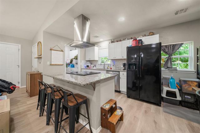 225 Allenhurst Avenue, Oklahoma City, OK 73114