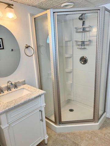 920 E Cleveland Avenue, Hobart, IN 46342