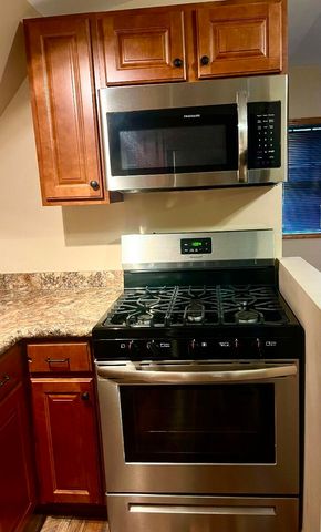 920 E Cleveland Avenue, Hobart, IN 46342