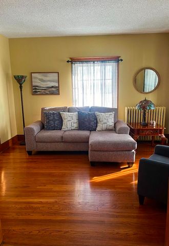 920 E Cleveland Avenue, Hobart, IN 46342