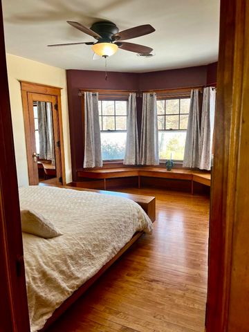920 E Cleveland Avenue, Hobart, IN 46342