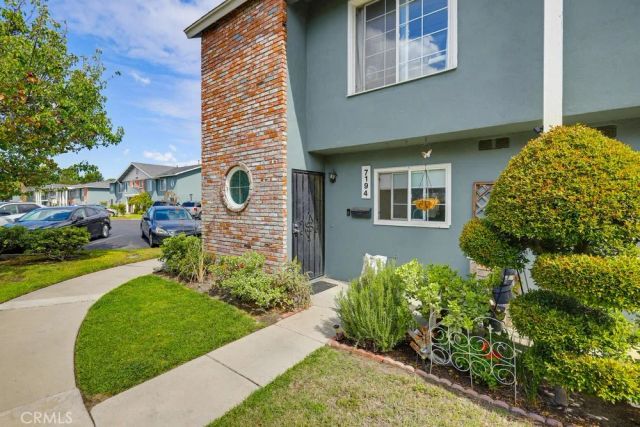 7194 Santa Isabel, Buena Park, CA 90620