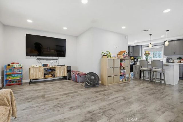 7194 Santa Isabel, Buena Park, CA 90620