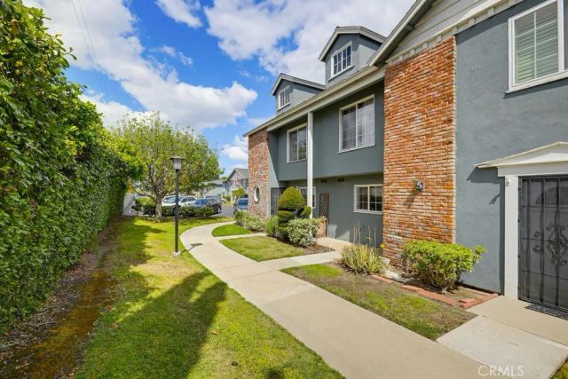 7194 Santa Isabel, Buena Park, CA 90620
