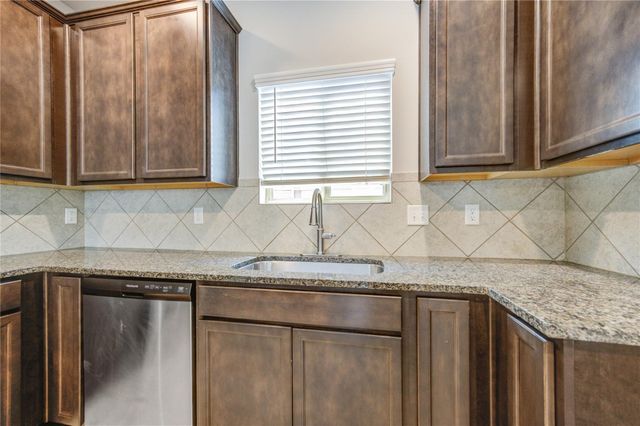 6430 Macroom Meadows Lane, Houston, TX 77048