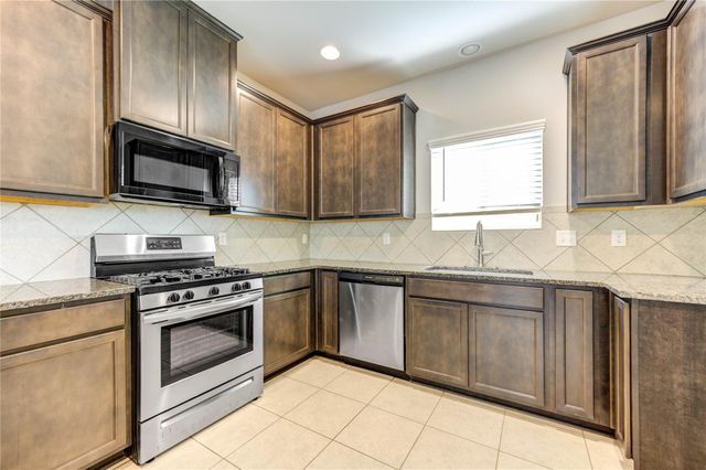 6430 Macroom Meadows Lane, Houston, TX 77048