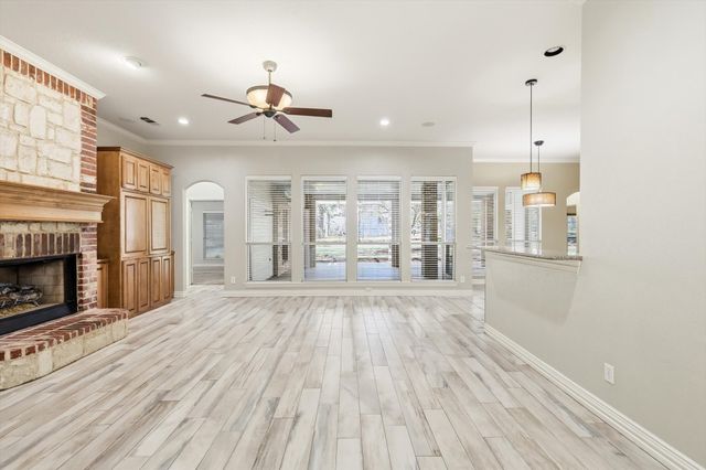 1605 Mistletoe Drive, Flower Mound, TX 75022