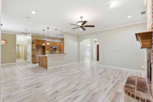 1605 Mistletoe Drive, Flower Mound, TX 75022