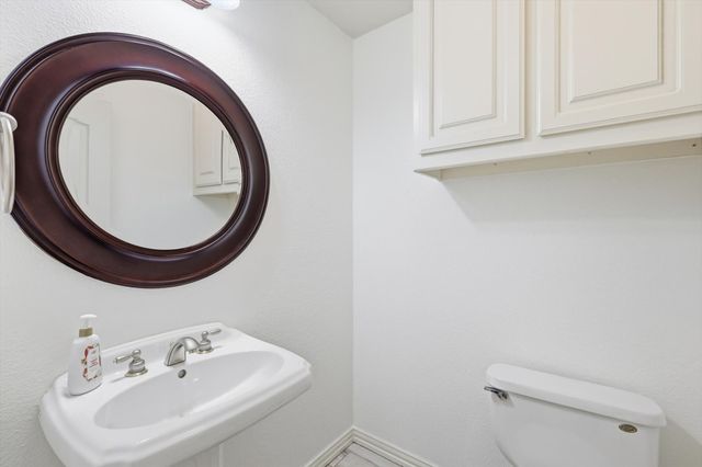 1605 Mistletoe Drive, Flower Mound, TX 75022